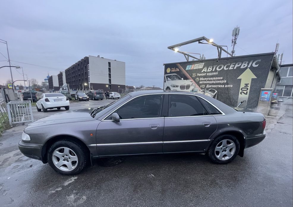 Audi a8 d2 1996 3.7 бензин