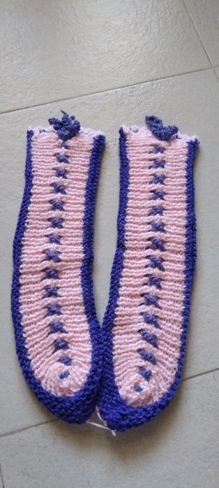 Pantufas de lã feitas à mão novas adulto e bebé