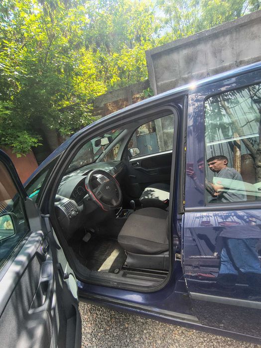 Автомобіль Opel meriva A