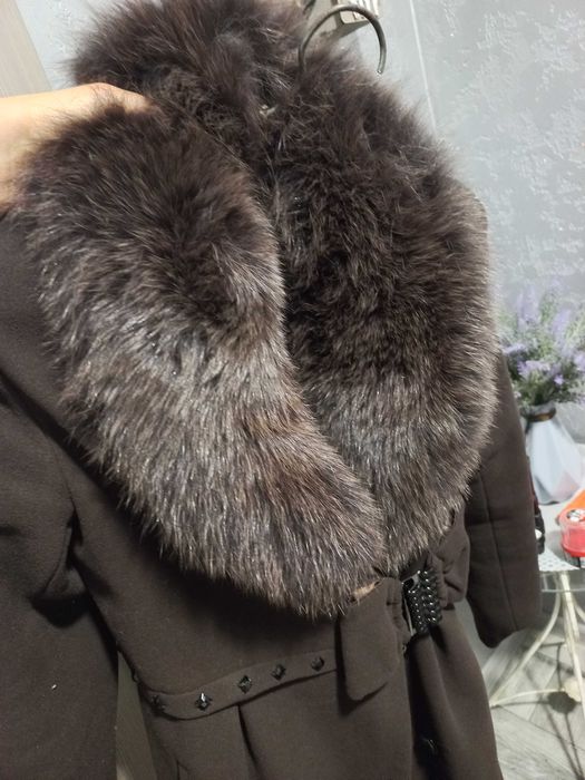 Пальто зимове, в чудовому стані