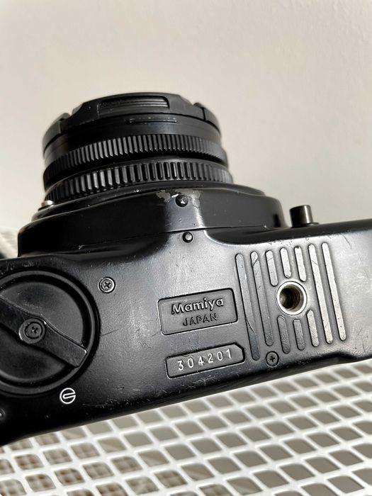 Aparat Mamiya 6 (75mm f/3.5) + torba Lowepro Inverse 100 AW