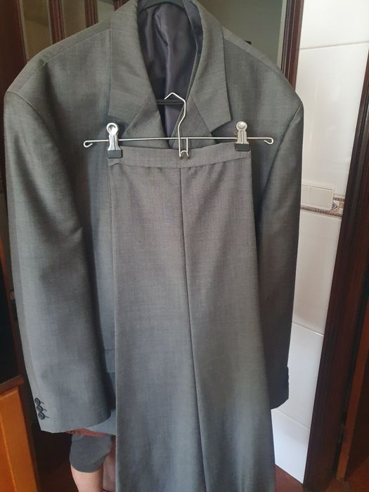 Fato cinza tamanho 48