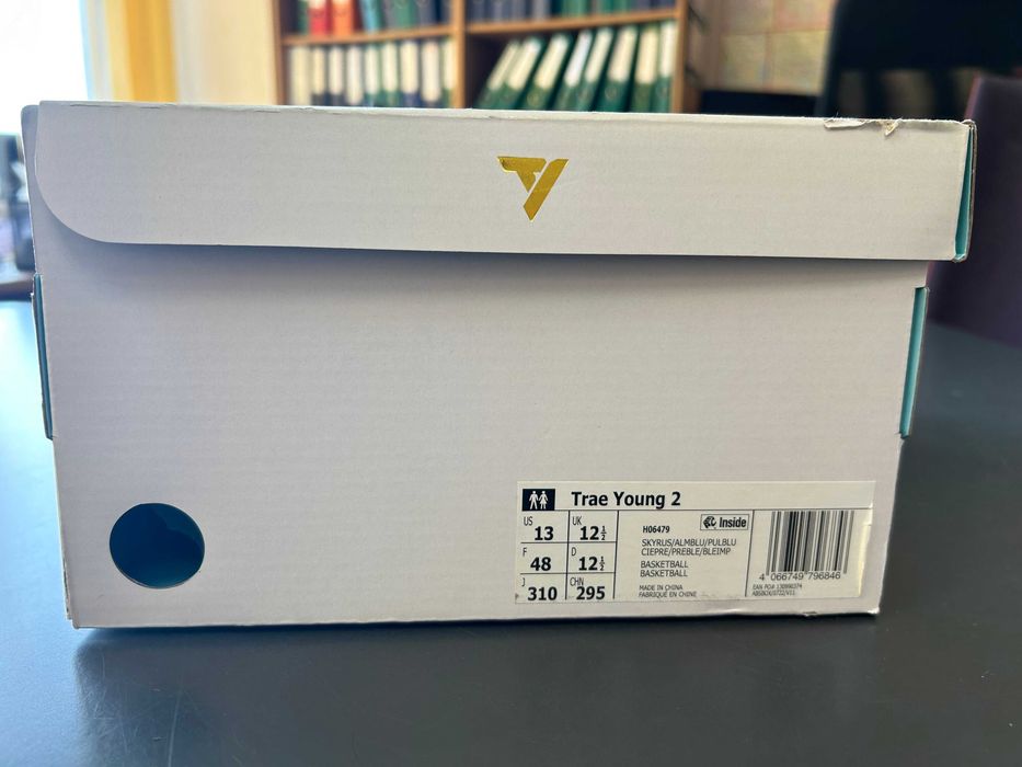 Adidas Trae Young 2.0