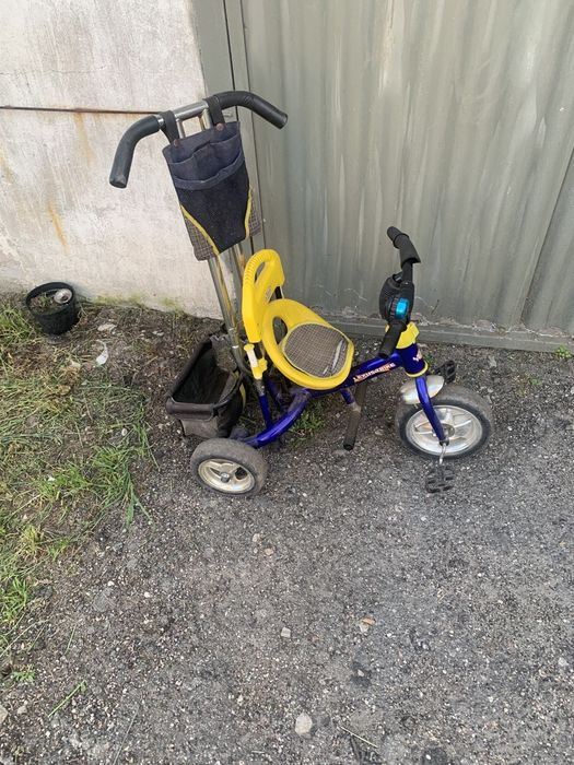 Велосипед трёхколёсный
