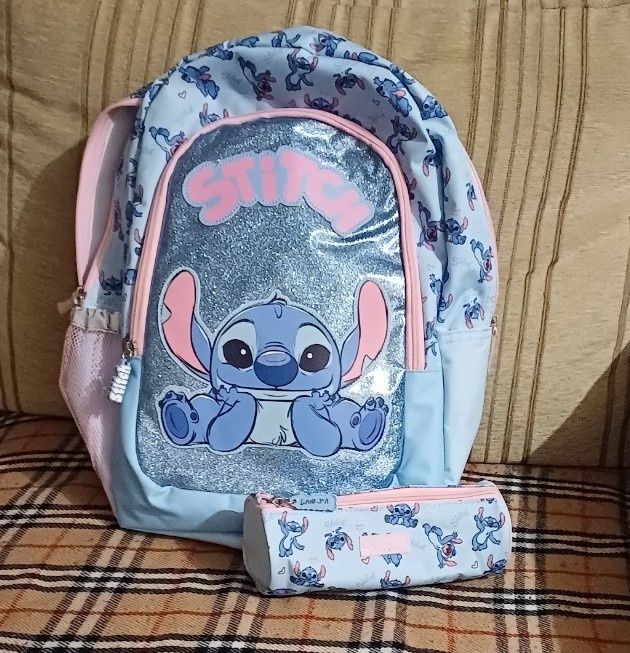 Mochila escolar e estojo