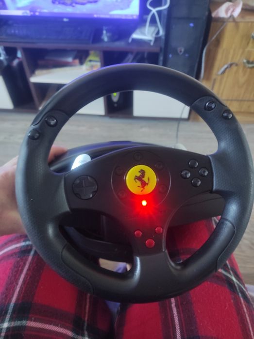 Продам игровой руль Thrustmaster ferari GT gt