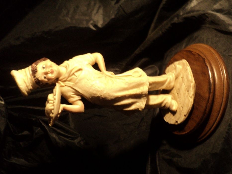 Статуэтка фарфоровая 30см из Франции антиквариат старина бисквит керам