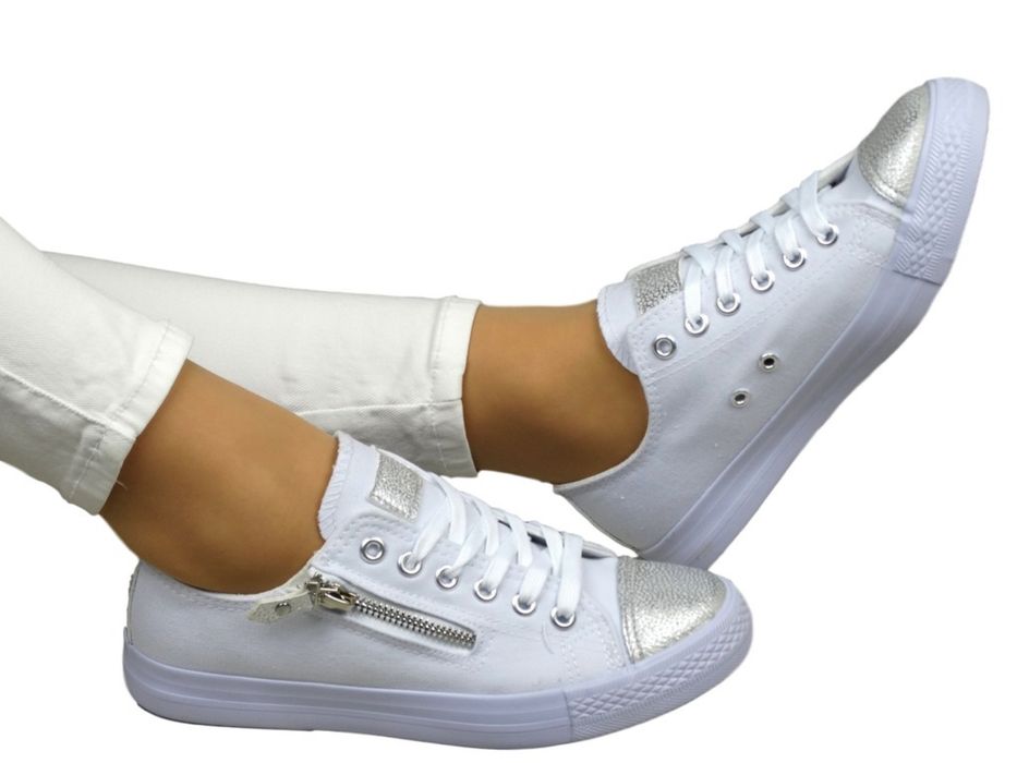 Trampki, tenisowki roz 40 slim 25 cm , biale z zamkiem , srebny nosek