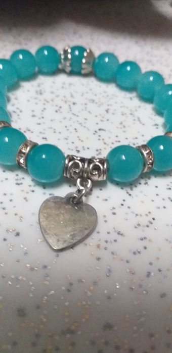 женский браслет на резинке