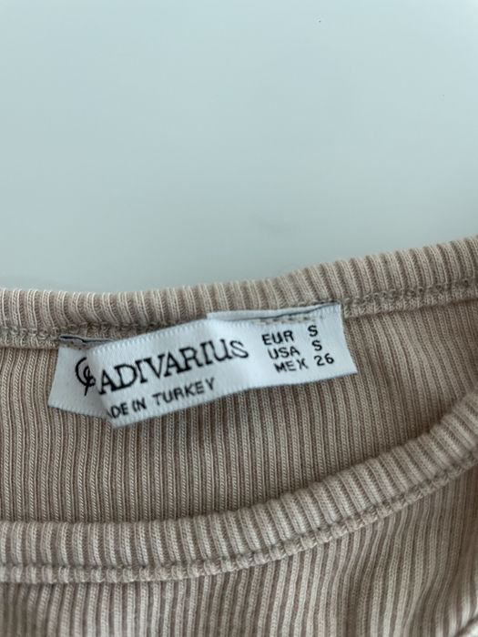 Top canelado bege stradivarius S