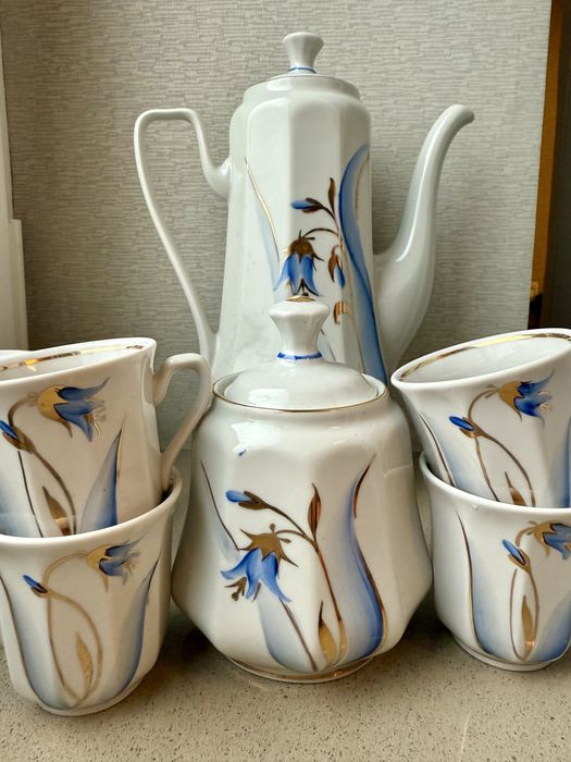 Фарфор ссср , чашки, блюдца, коростень