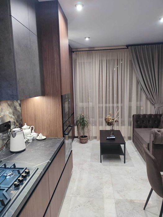 Продам 1к квартиру з дизайнерським ремонтом