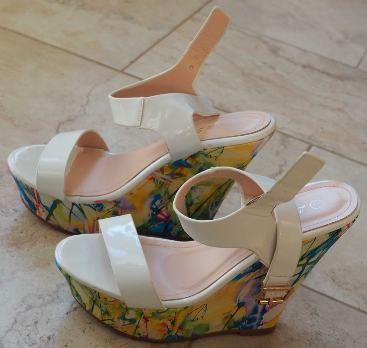 Buty damskie na koturnie,sandały,rozmiar 38