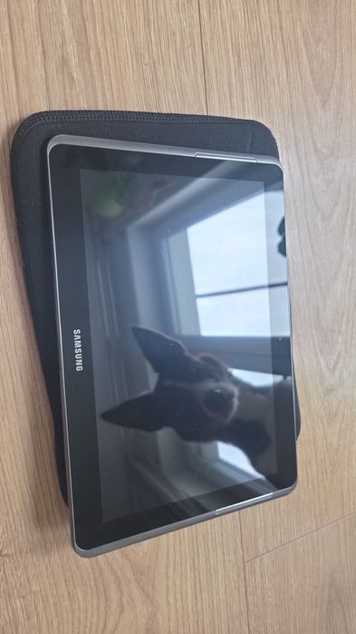 Tablet samsung z pokrowcem