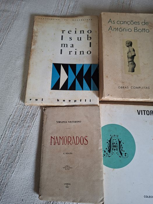 Poesia portuguesa primeiras edições conjunto barato