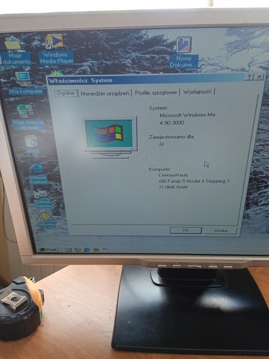 Retro stary stacjonarny komputer Asus sp97-xv