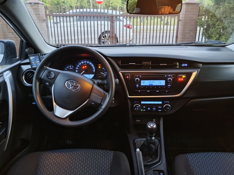 Toyota Auris stan idealny