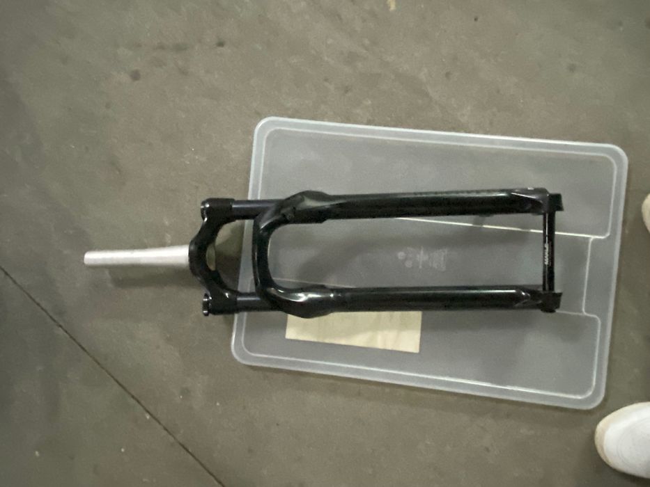 Suspensão Rock shox Roda 29