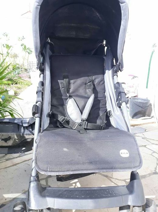 Baby Stroller443589093838049281