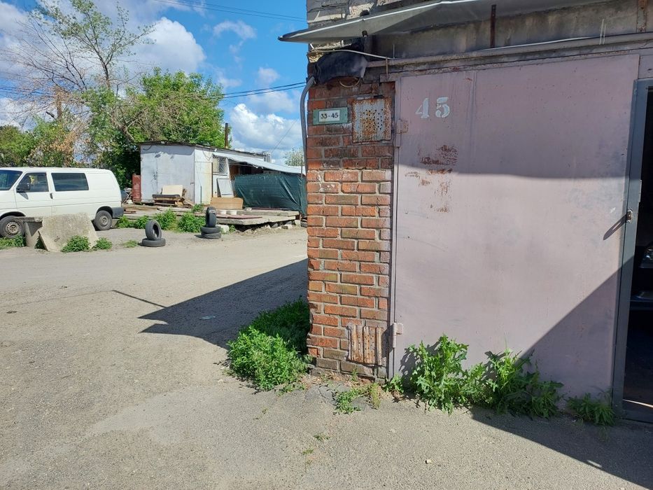 Гараж в кооперативі Енергетик - 2, вул. Затишна, 1а