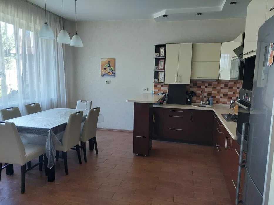 Аренда дом 4к 200м2 6 соток Борислава Брондукова / Науки / Неоплаза