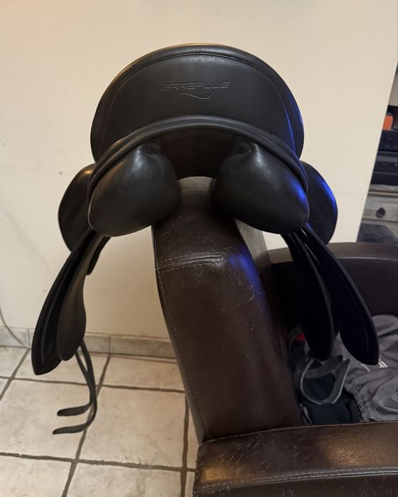 Siodlo ujezdzeniowe Erreplus Elena 17