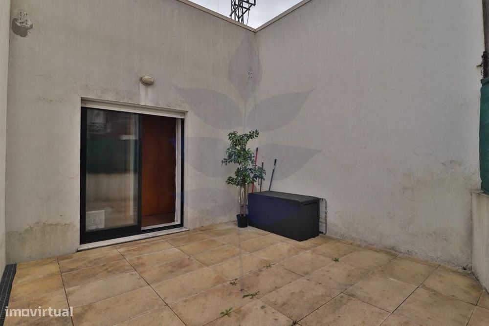 Apartamento T0 com terraço – mobilado e equipado | Braga