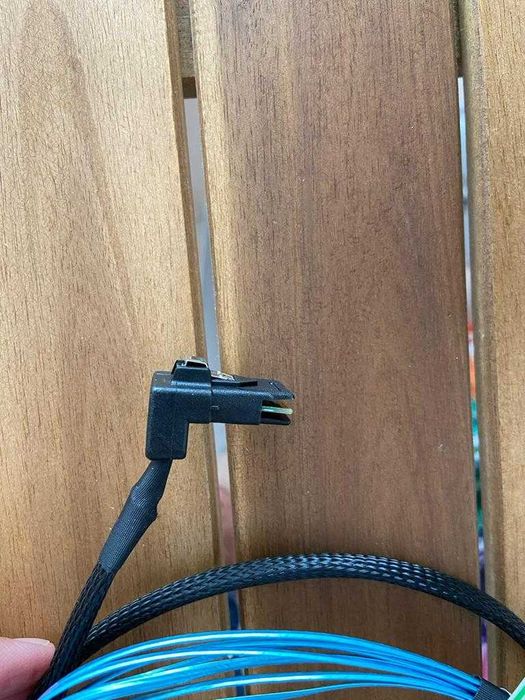 Cabo Mini SAS para 4x SATA novo