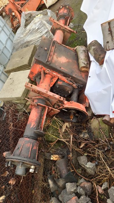 Części skrzynia bizon oś rura wysypowa