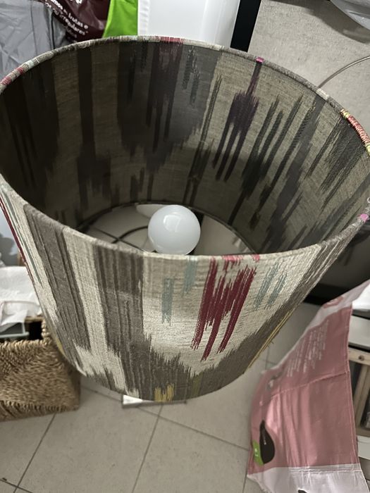 Candeeiro base cinza