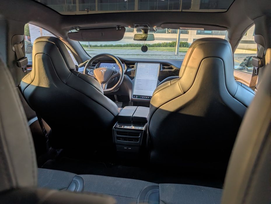 Tesla model s 75 D