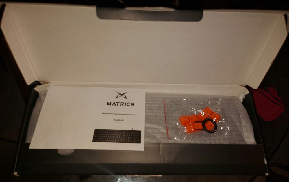 Teclado Gaming Matrics RGB