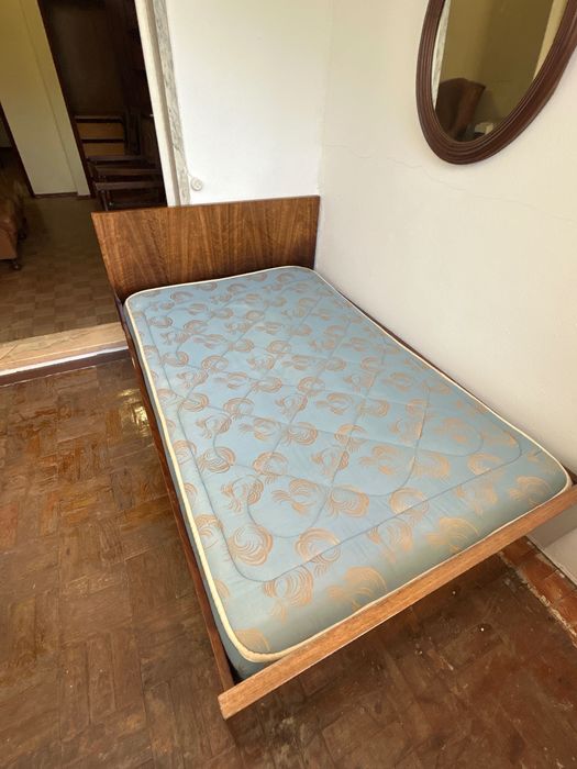 Cama com colchão