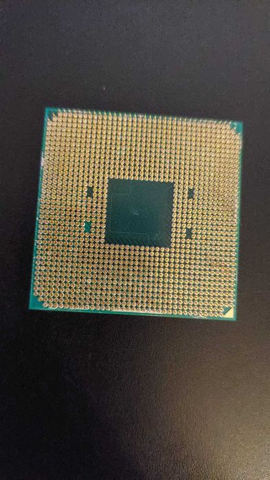 AMD Ryzen 3 3200G + Cooler