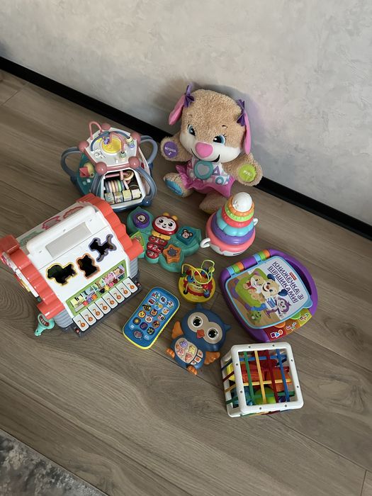 Дитячі розвиваючі іграшки