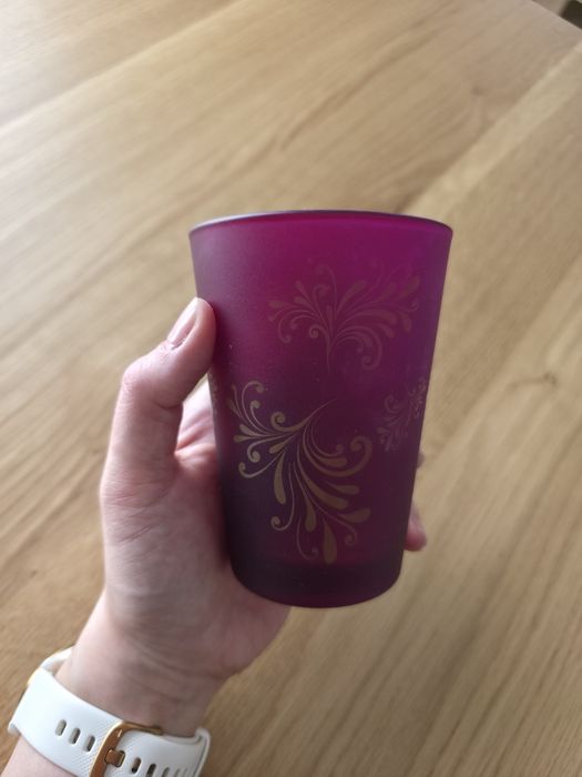 Pojemnik na pędzelki do makijażu