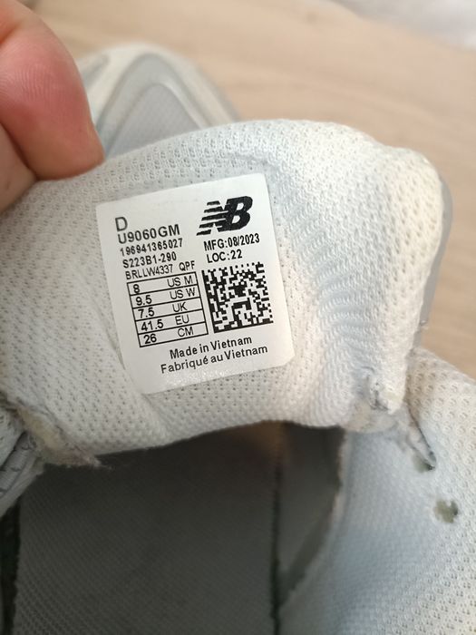 Oryginalne New Balance U9060GM 41.5 wkł.26cm.