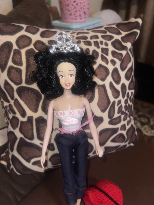 Барбі-лялька