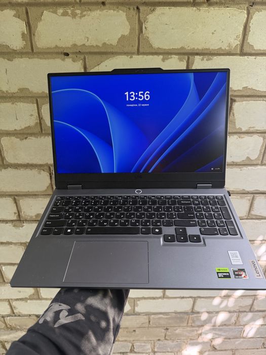 Продам новый ноутбук Lenovo LOQ 15ARP9  на гарантии