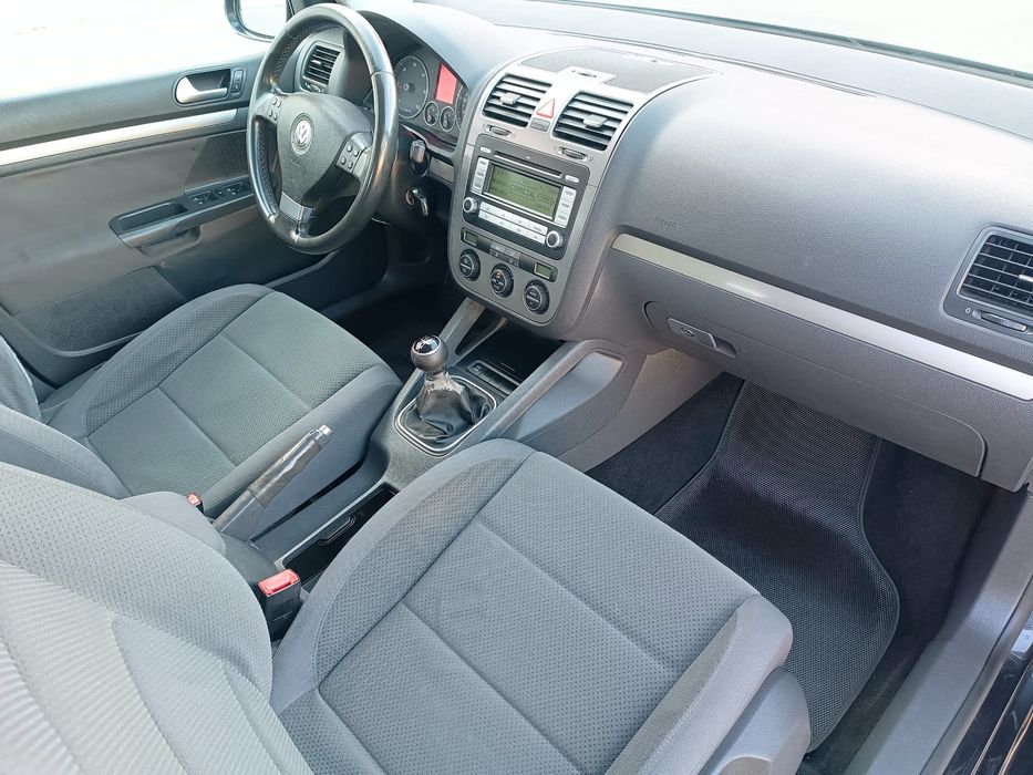 VW Golf 1.9TDI 105CV BlueMotion. 163mil km!