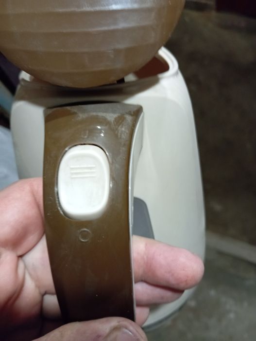 Чайник електричний.