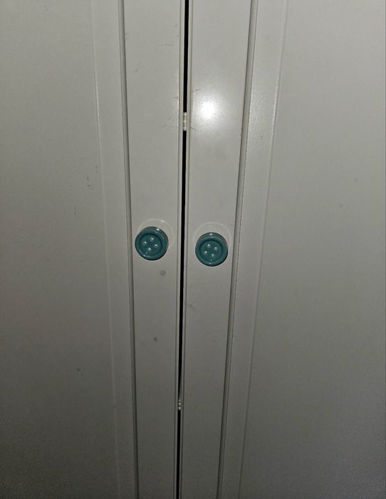 Szafa, witryna komoda IKEA LIATORP biała klasyczna dwudrzwiowa solidna