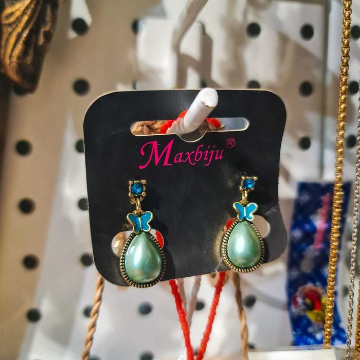 Brincos Maxbiju – Gota Azul com Borboleta | Bijuteria Elegante | Novos