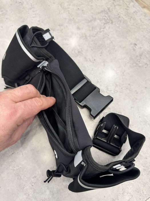 Поясная сумка для бега