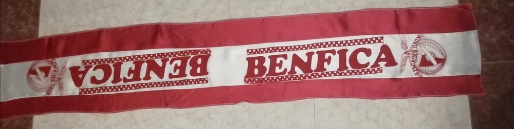 Cachecol muito antigo do Benfica