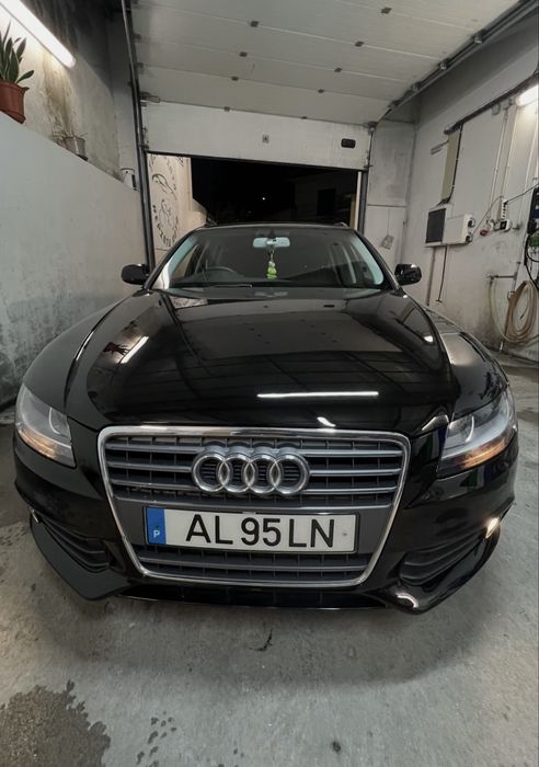 Audi A4 B8 2010 Volante à direita