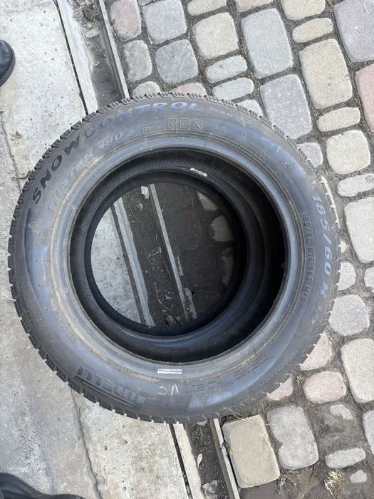 Автошини  185/60/15   PIRELLI протектор 5 мм в доброму стані без латок