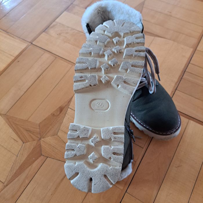 Buty zimowe dla dziewczynki roz.36