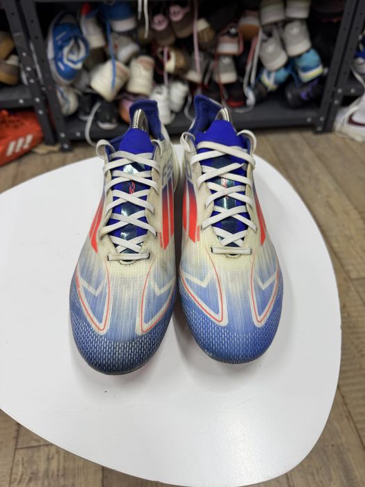 Оригінальні футбольні копочки Adidas F50 Pro IE0596