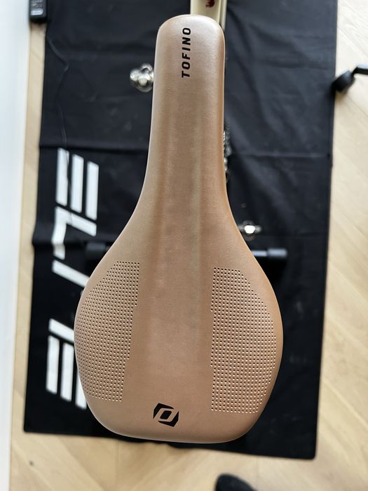 Siodelko Syncros Tofino brązowe